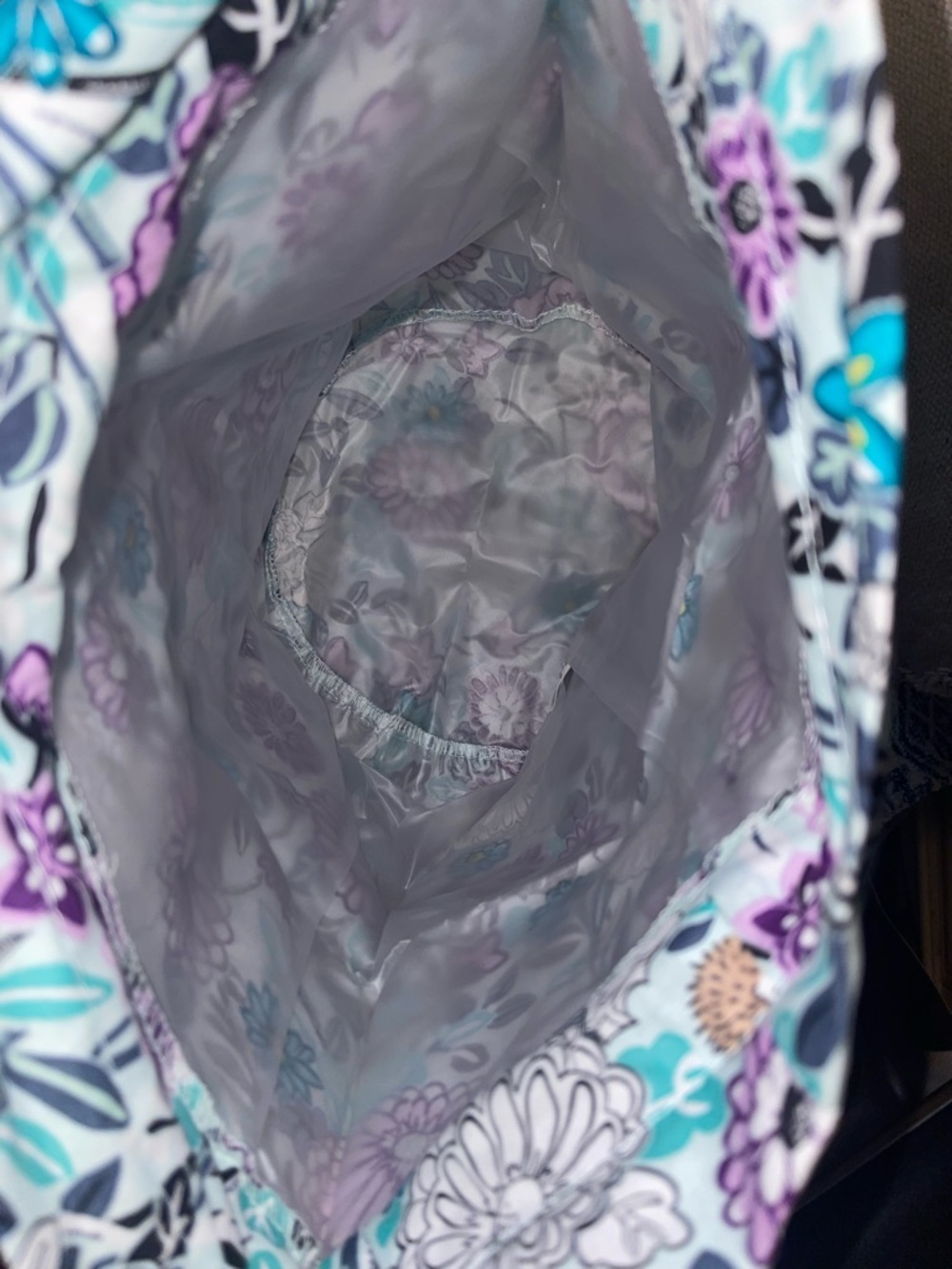 Vera Bradley Penelope’s Garden Ditty Bag - New with Tags - Picture 4 of 4